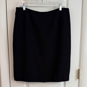 Jones Studio Classic Black Pencil Skirt